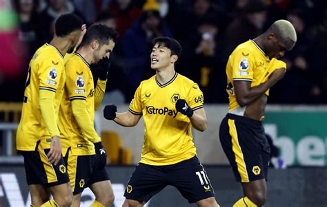 Hwang extends career-best scoring streak in Premier League to earn Wolves 1-0 win over Burnley